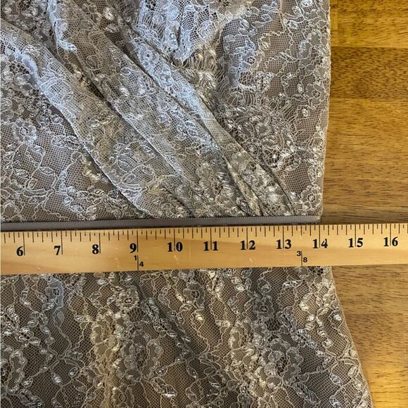 Alvina Valenta Maids Beige Silver Lace Overlay Strapless Dress Size 10 Womens - Picture 10 of 11